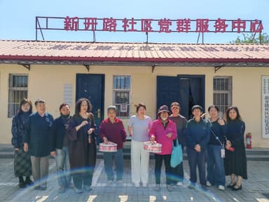 河北省沧州市新华区新开路社区开展母亲节趣味运动会